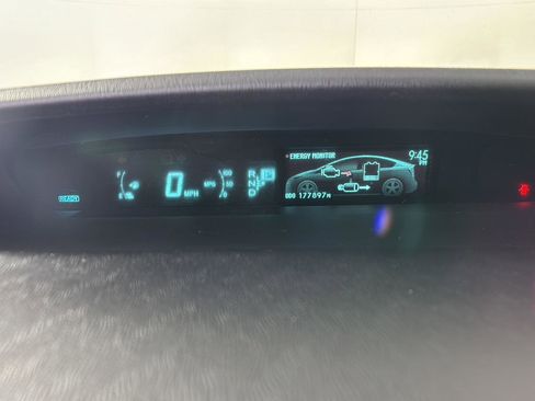 Used 2012 Toyota Prius Two FWD image 3