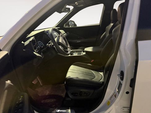 Used 2024 Lexus TX 500h AWD image 9