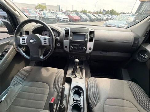 Used 2014 Nissan Xterra PRO-4X AWD/4WD image 4