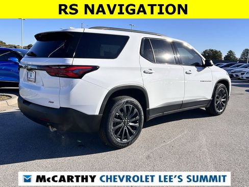Used 2023 Chevrolet Traverse RS image 16