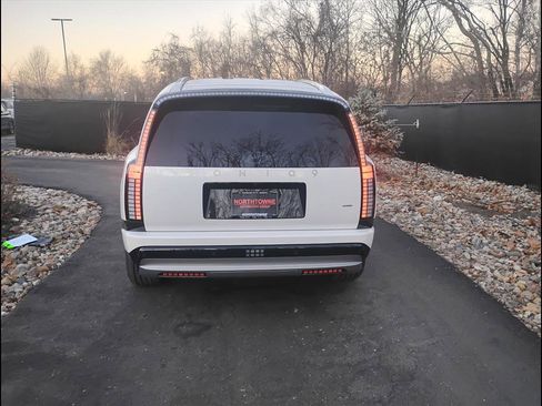 New 2026 Hyundai Ioniq 9 SEL image 5