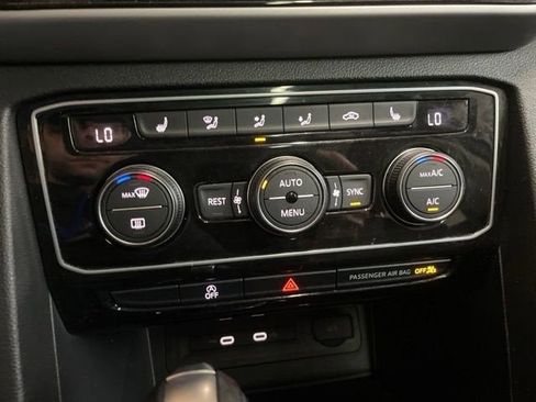 Certified 2023 Volkswagen Atlas SE w/ Panoramic Sunroof Package AWD/4WD image 24