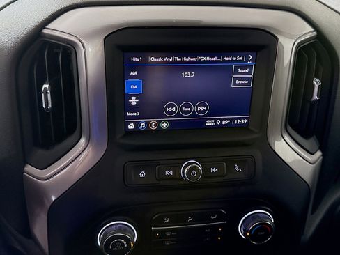 Used 2022 Chevrolet Silverado 1500 Custom RWD image 17