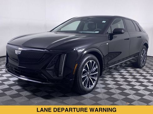 Certified 2024 Cadillac Lyriq Sport AWD/4WD image 17
