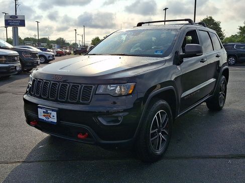 Used 2020 Jeep Grand Cherokee Trailhawk AWD/4WD image 3