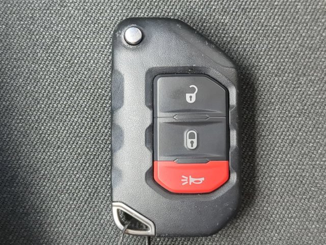 Certified 2024 Jeep Wrangler Unlimited Sport AWD/4WD image 31