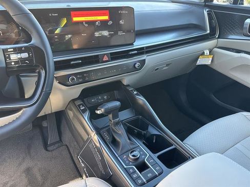 New 2026 Kia Sorento S image 13