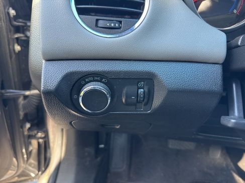 Used 2016 Chevrolet Cruze LS image 7