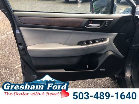 Used 2019 Subaru Outback 2.5i Limited image 12