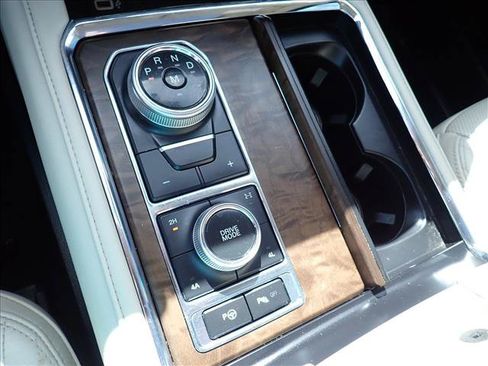 Used 2019 Ford Expedition Platinum AWD/4WD image 22