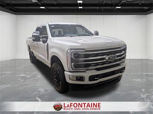 Used 2023 Ford F250 Platinum w/ FX4 Off-Road Package image 7