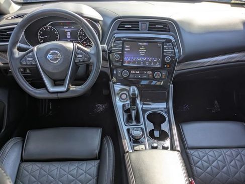 Used 2018 Nissan Maxima Platinum w/ Interior Lighting Package FWD image 14
