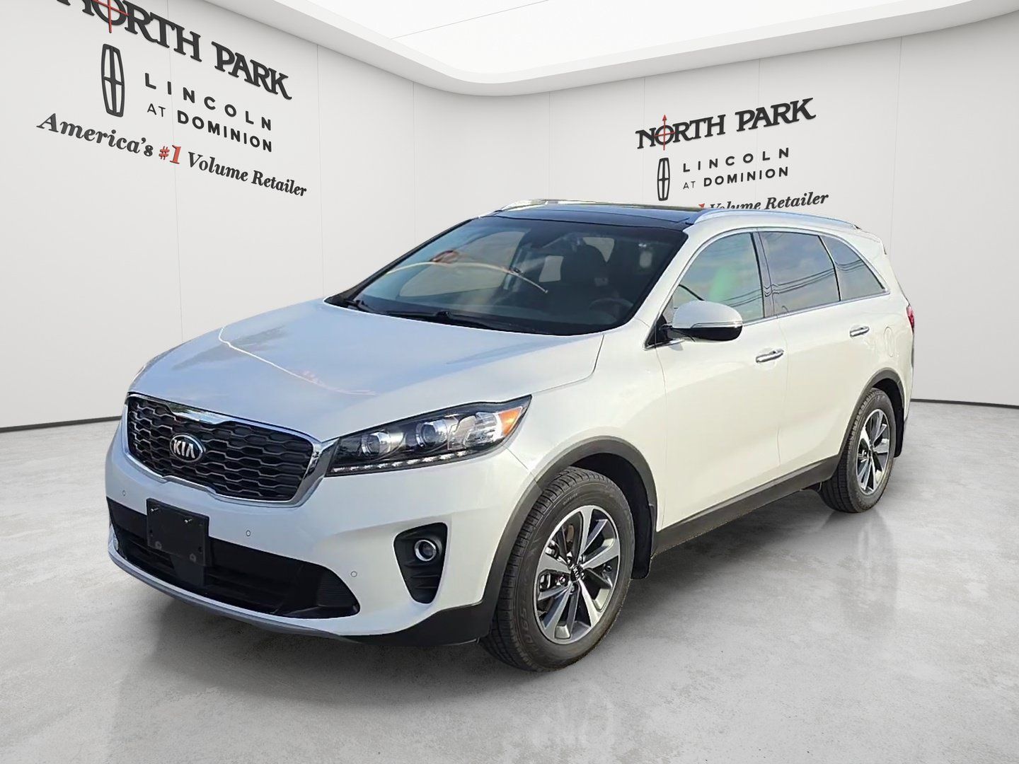 Used 2019 Kia Sorento EX w/ EX Touring Package FWD image 1