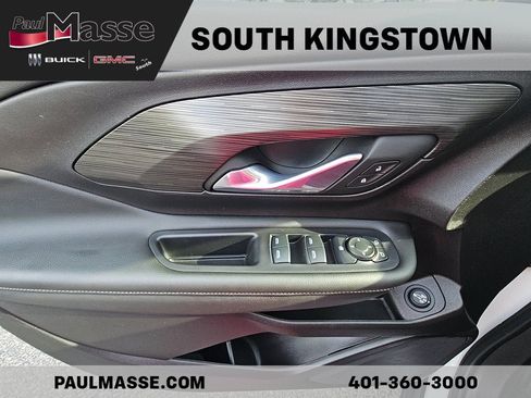 Certified 2024 GMC Terrain SLE w/ Driver Convenience Package AWD/4WD image 9