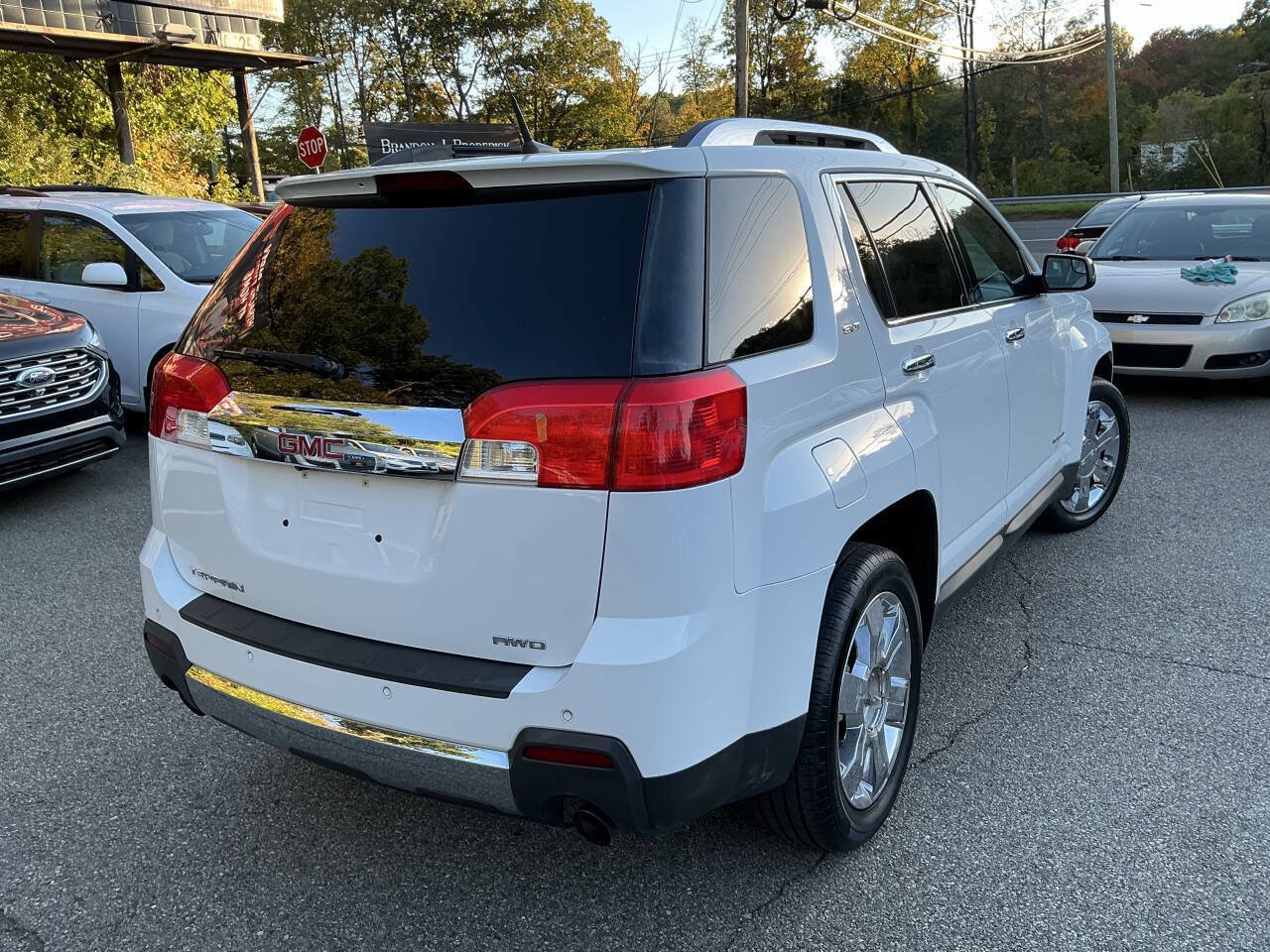 Used 2012 GMC Terrain SLT w/ Chrome and Technology Package AWD/4WD image 6