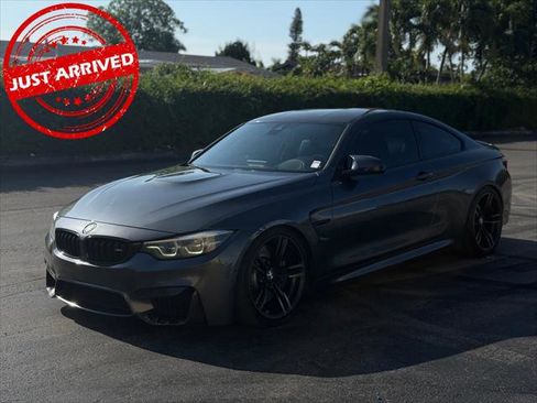 Used 2018 BMW M4 Coupe RWD image 1