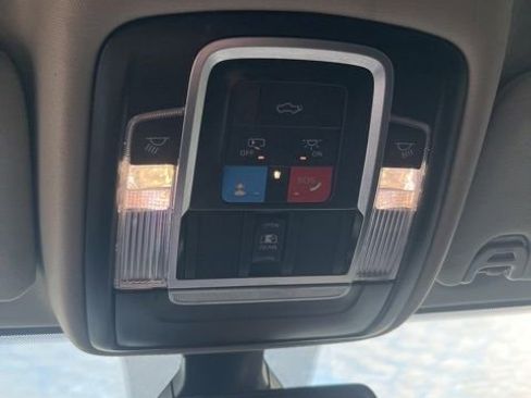 Used 2024 RAM 2500 Laramie AWD/4WD image 27
