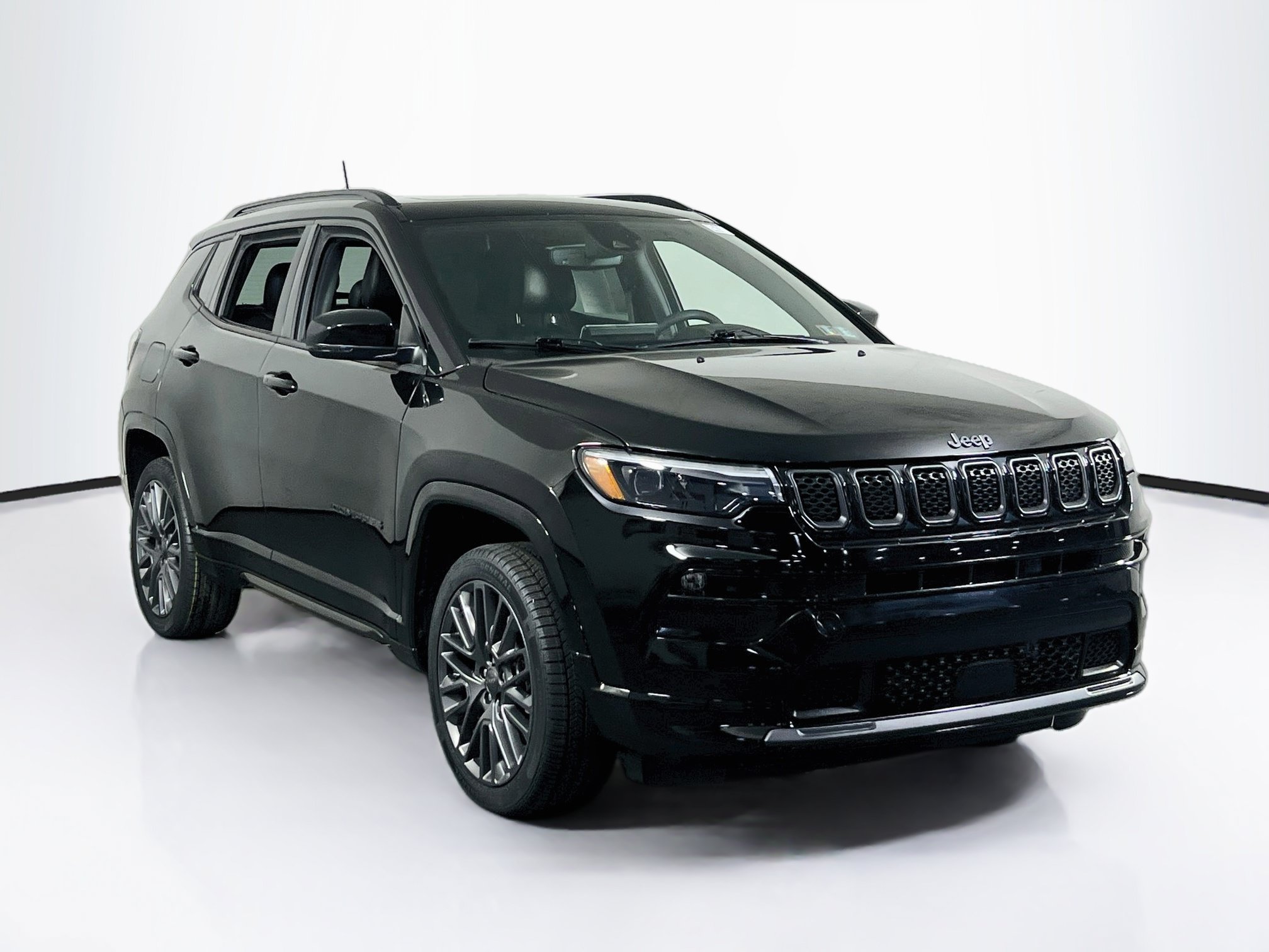 Used 2023 Jeep Compass High Altitude AWD/4WD image 3
