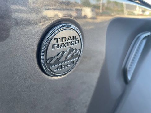 Used 2025 Jeep Wrangler Unlimited Sport AWD/4WD image 12