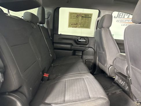 Used 2023 Chevrolet Silverado 2500 LT w/ Convenience Package image 24