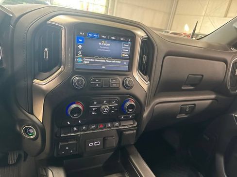 Used 2021 Chevrolet Silverado 1500 LT Trail Boss w/ Convenience Package II AWD/4WD image 12