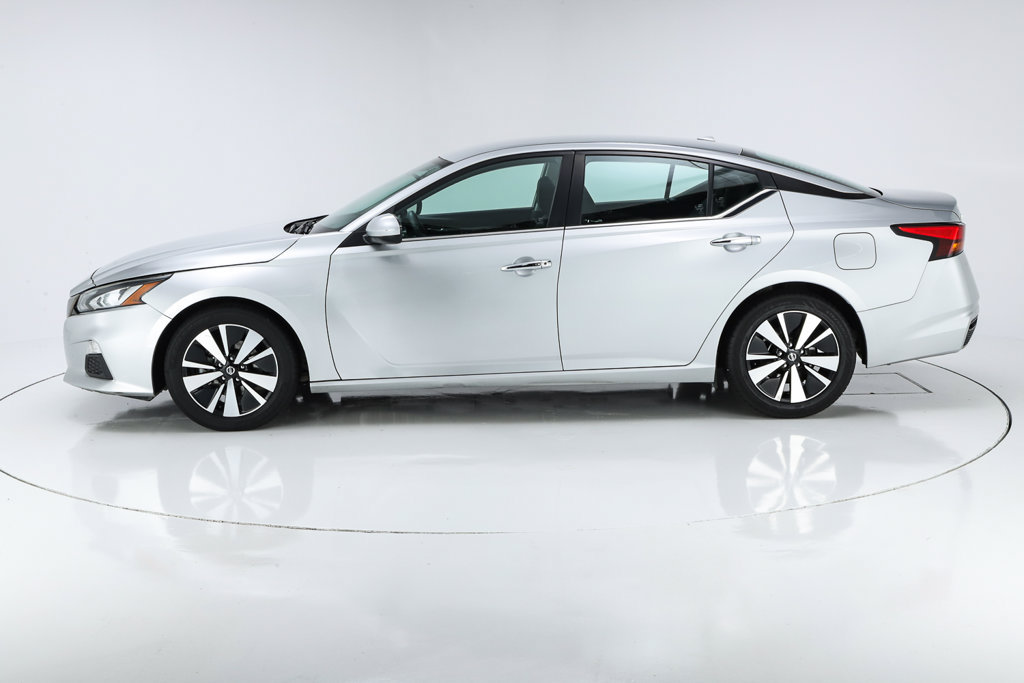Used 2022 Nissan Altima 2.5 SV FWD image 39