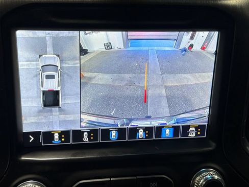 Used 2021 GMC Sierra 1500 AT4 w/ AT4 Carbonpro Edition AWD/4WD image 25