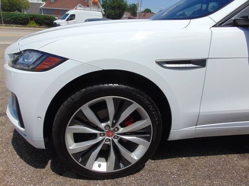 Used 2017 Jaguar F-PACE S AWD/4WD image 12