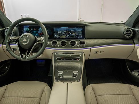 Used 2022 Mercedes-Benz E 450 4MATIC Sedan image 27