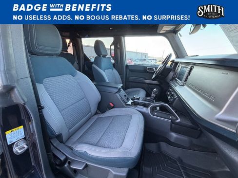 Used 2021 Ford Bronco Outer Banks AWD/4WD image 13