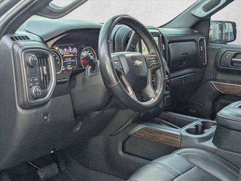 Used 2020 Chevrolet Silverado 1500 High Country w/ Technology Package image 2