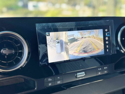 Used 2023 Mercedes-Benz Sprinter 2500 image 25