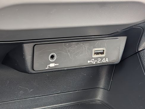 Used 2024 Subaru Crosstrek 2.0i AWD/4WD image 28