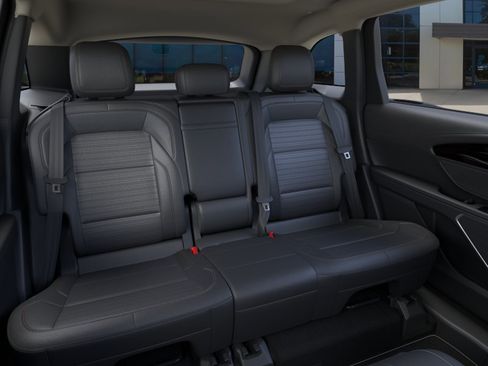 New 2026 Lincoln Nautilus Reserve w/ Jet Appearance Package AWD/4WD image 11