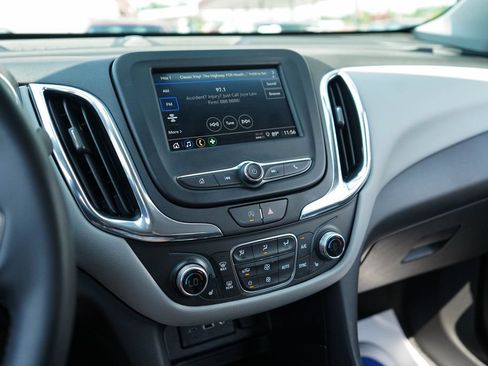 Used 2023 Chevrolet Equinox LT w/ Driver Convenience Package AWD/4WD image 7
