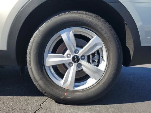 New 2026 Kia Sorento LX image 7