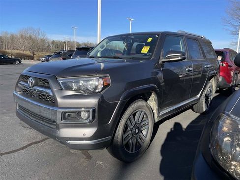 Used 2018 Toyota 4Runner Limited image 1
