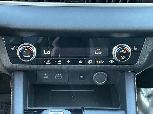 New 2026 Nissan Rogue SL AWD/4WD image 18
