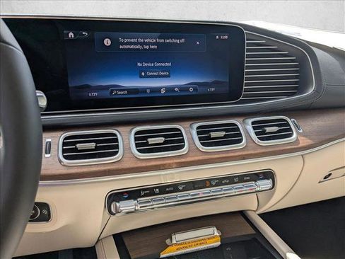 New 2026 Mercedes-Benz GLS 450 4MATIC image 11