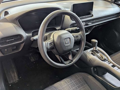 Used 2023 Honda HR-V LX image 2