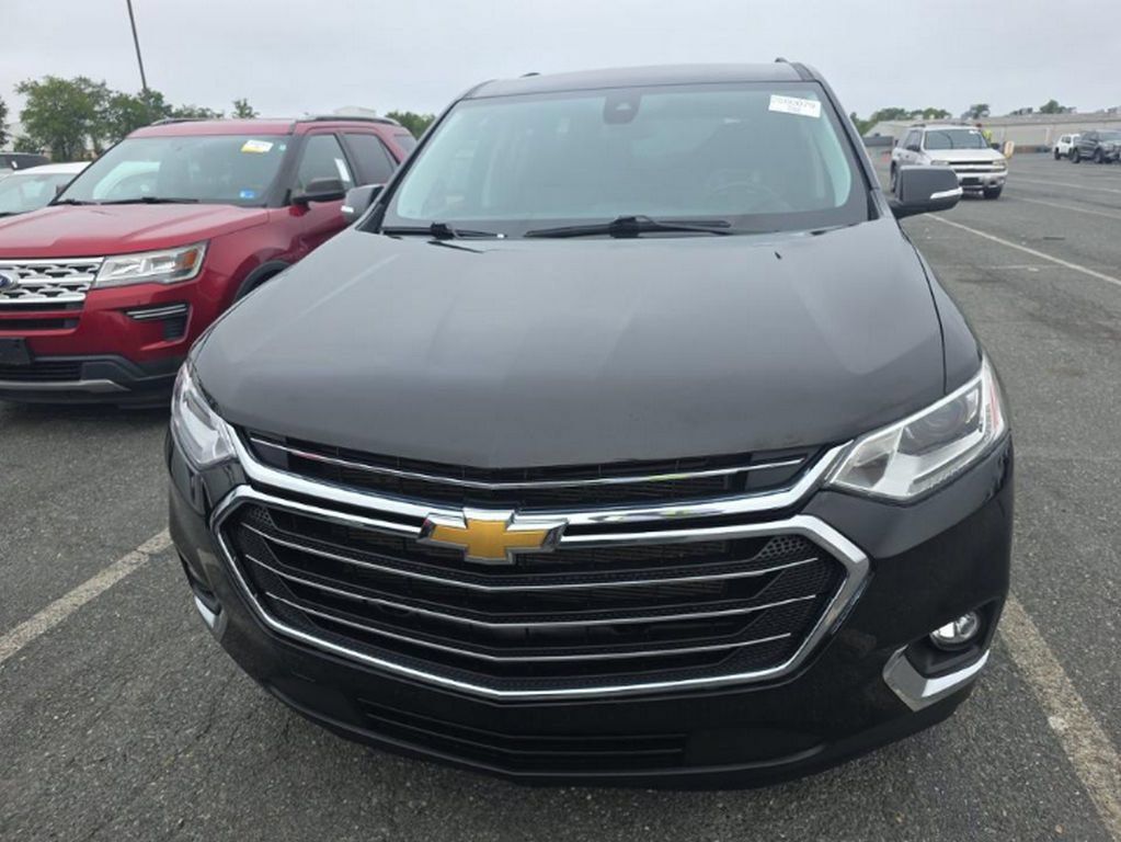 Used 2021 Chevrolet Traverse LT AWD/4WD image 2