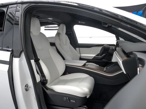 Used 2022 Tesla Model X AWD/4WD image 43