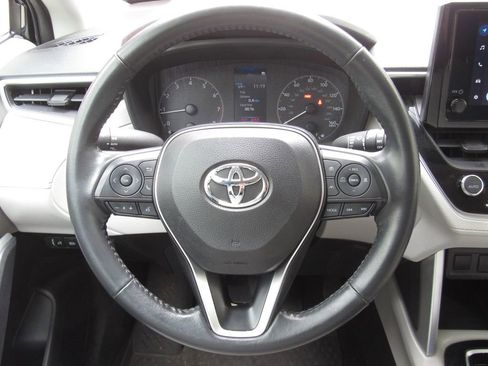 Certified 2023 Toyota Corolla Cross LE w/ Moonroof Package AWD/4WD image 20