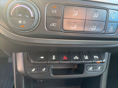 Used 2022 Chevrolet Colorado LT w/ Redline Special Edition image 24