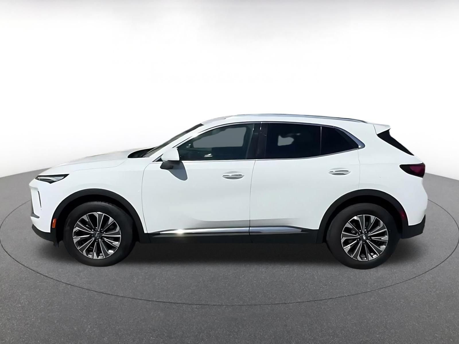 Used 2024 Buick Envision Preferred AWD/4WD image 9