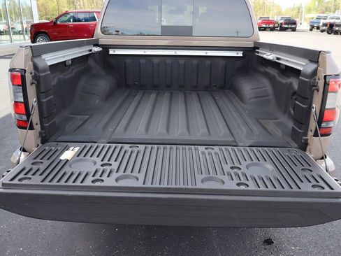 Used 2023 Nissan Frontier PRO-4X w/ Pro Convenience Package AWD/4WD image 39