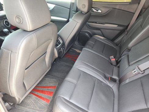 Used 2024 Chevrolet Blazer LT w/ Sound & Technology Package FWD image 32