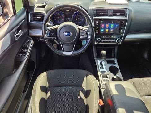 Used 2018 Subaru Outback 2.5i Premium AWD/4WD image 12