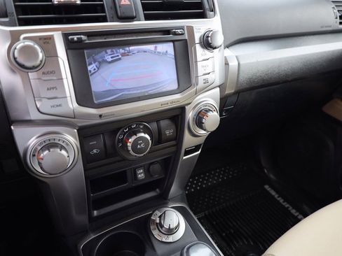 Used 2016 Toyota 4Runner SR5 Premium image 15