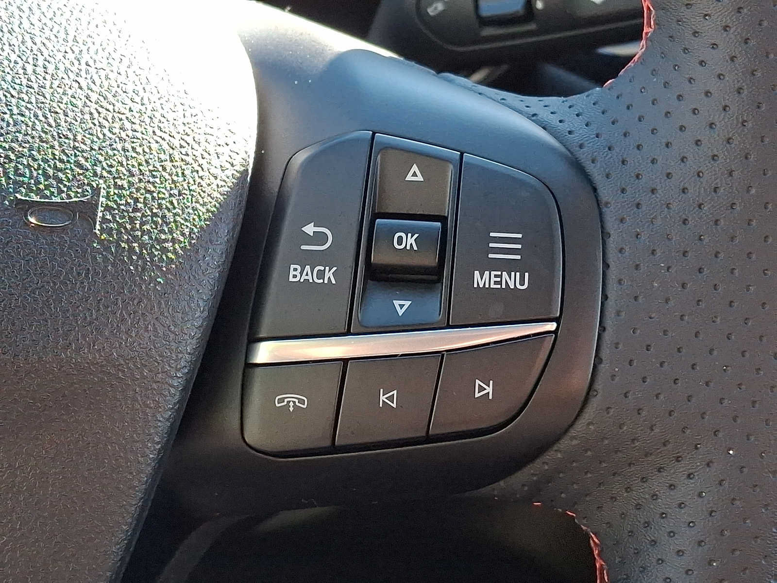 Used 2023 Ford Escape ST-Line w/ Tech Pack #1 AWD/4WD image 19
